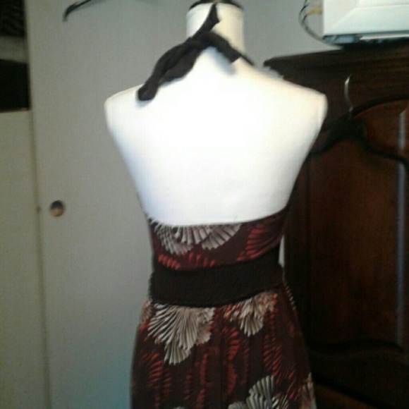 Halter dress - Picture 3 of 4